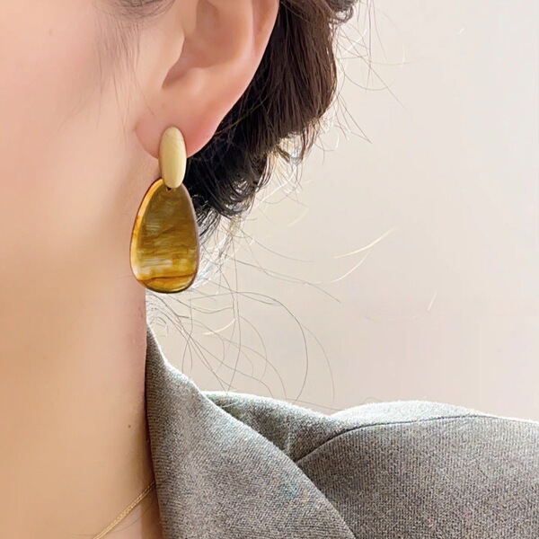 Retro small pendant