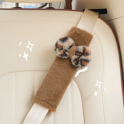 Seat belt shoulder pad: seasons decoration car shoulder pad