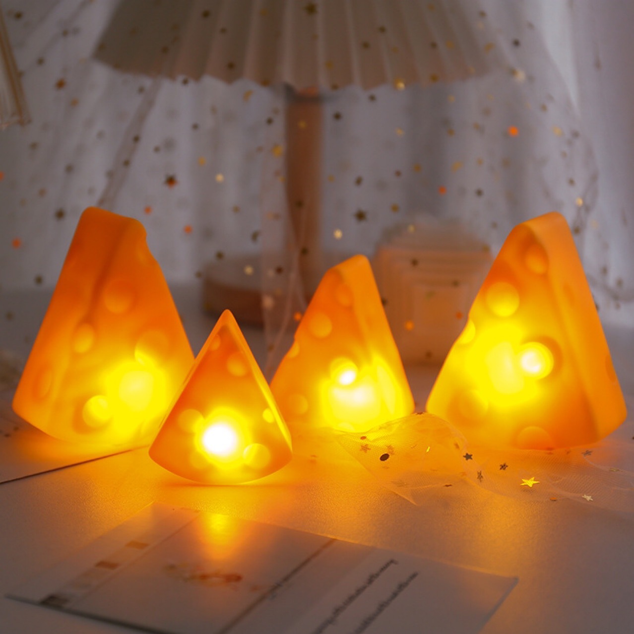 Ins dibujos animados queso lámpara de noche guía creativa regalos de cumpleaños batería adornos curar lámpara atada