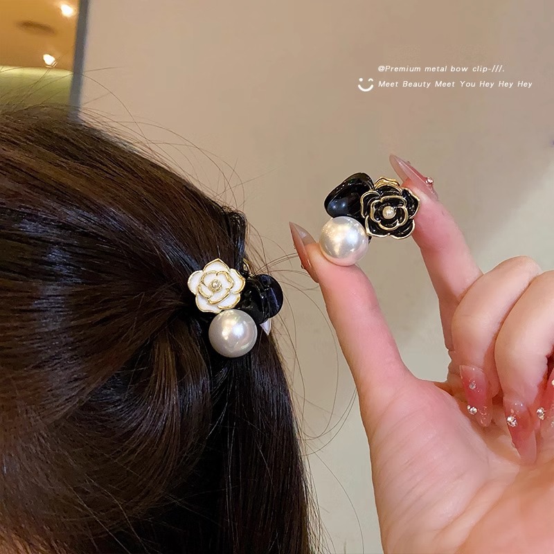 Elegante princesa cabeza pequeño clip 2024 nuevo de alta calidad Camellia perla Bangs clip horquilla clip superior accesorios para el cabello para las mujeres