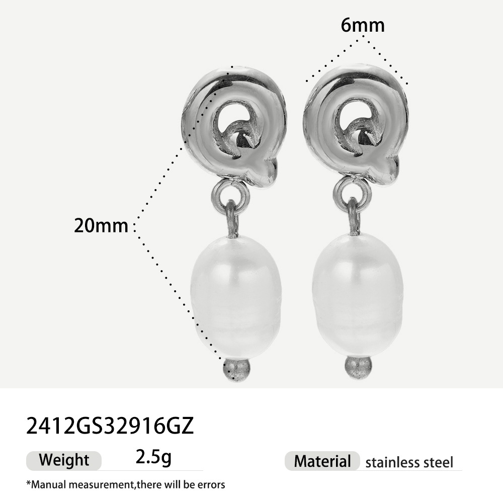 Alta europa y americana de acero inoxidable pendientes de perlas de alta calidad nicho simple joyería de acero de titanio letras pendientes de oro y plata mujeres