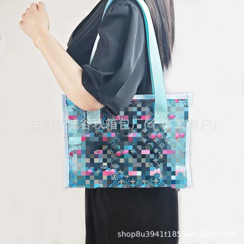 New Wholesale Fashion Jelly Bag* Women's Large Capacity Transparent Bag Pvc Lightweight Shoulder Bag