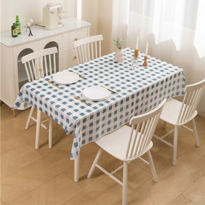 [파란색과 흰색 체크무늬 식탁보 40g]