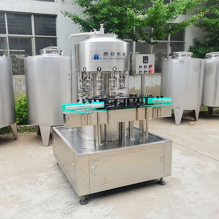 全自动果酒灌装机 柑桔酒 荔枝酒灌装设备 负压灌装机