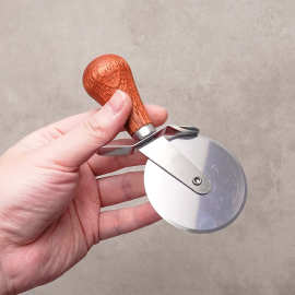 不锈钢披萨刀滚刀滚轮刀创意木柄家用刀具饼器切饼器工具厂家直销