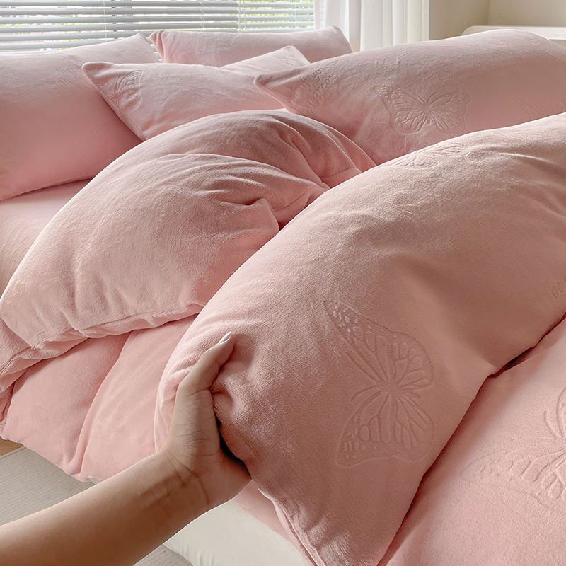 Leche de invierno cama de cuatro piezas set2025 nuevo invierno premium sensación de engrosamiento flange sábanas de coral cubierta