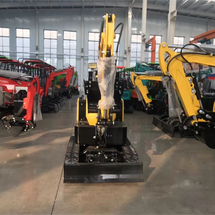 2014年新款挖掘机 农用小挖机 橡胶履带工程挖掘机