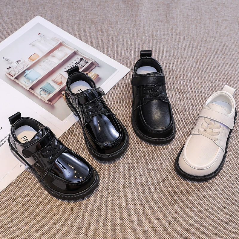 Кожаная обувь для мальчиков и девочек, осень и зима 2025, натуральная кожа, мягкая подошва, черные детские туфли на плоской подошве, британские детские студенческие туфли среднего и большого размера.