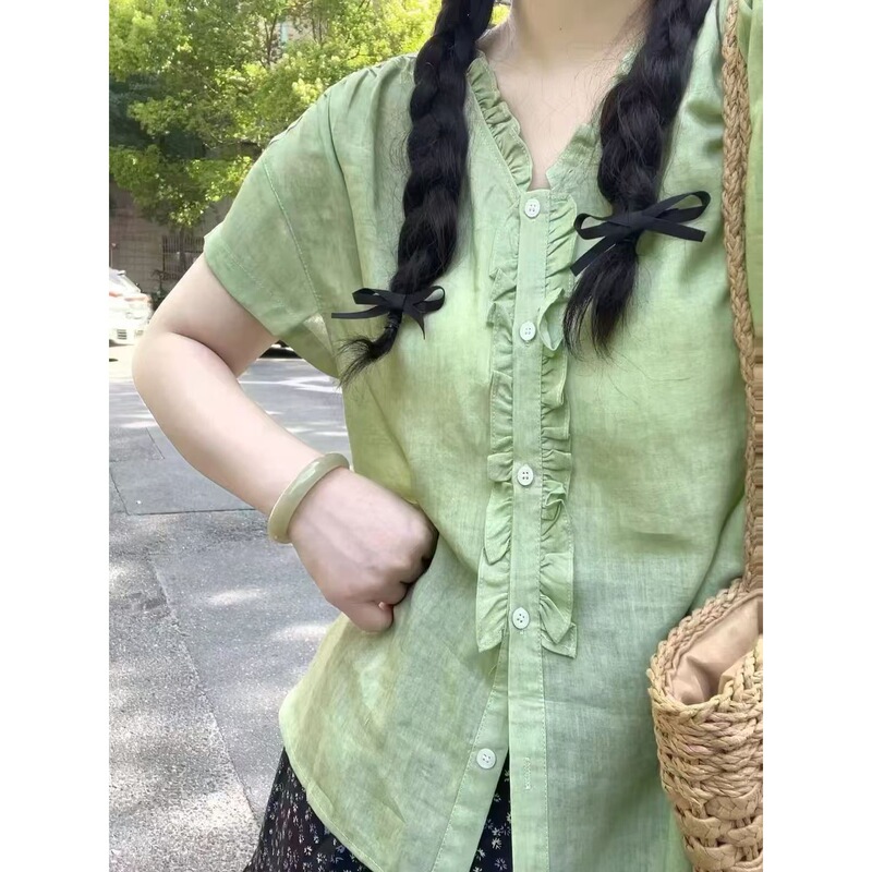 White-Enhancing Design, Girly Shirt, Fresh Green Shirt, Age-Reducing, Slimming, Short-Sleeved Top, Loose and Versatile for Summer