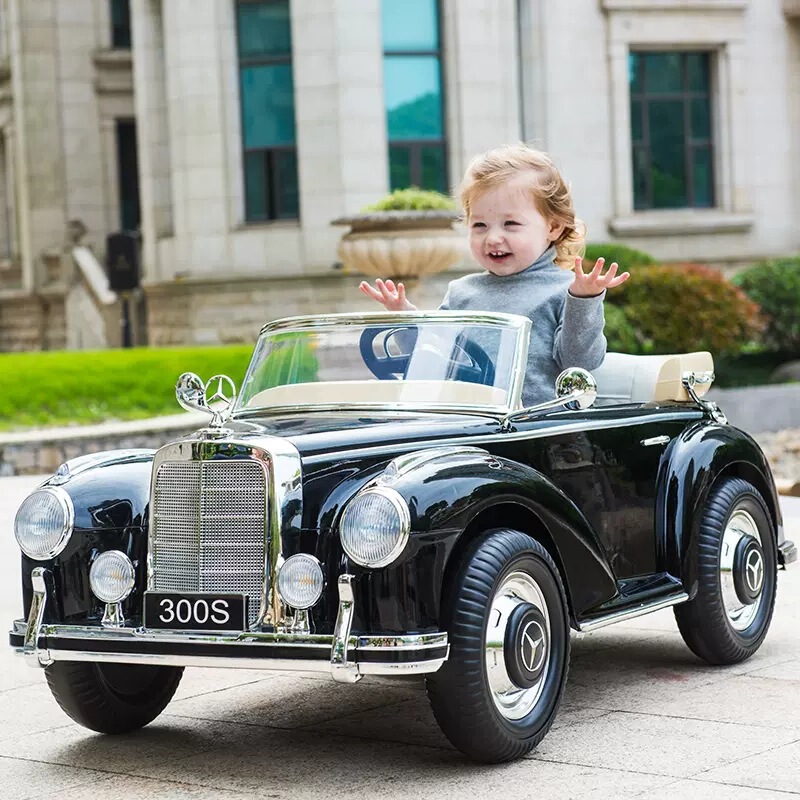 Benz Mercedes-Benz classic car children's electric car four-wheel with remote control baby toy children's car can sit Benz Mercedes-Benz classic car children's electric car four-wheel with remote control baby toy children's car can sit