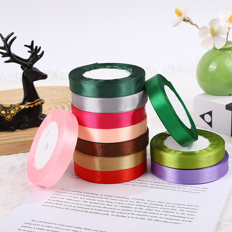 공장 재고 1.5CM 폴리 에스테르 리본 활 선물 상자 선물 포장 리본 의류 액세서리 도매