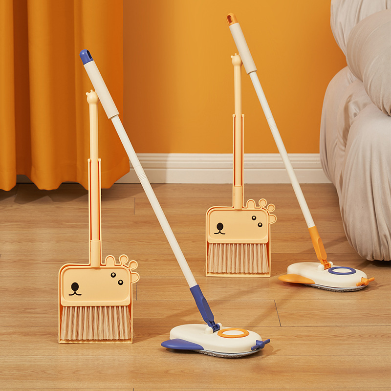 Giraffe Children's Broom Dustpan Combination suit Infant Aircraft Mop Baby Play Home Broom Enlightenment Toy Giraffe Children's Broom Dustpan Combination suit Infant Aircraft Mop Baby Play Home Broom Enlightenment Toy