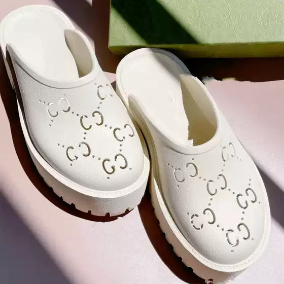 Factory Direct Supply g Home Letter Hole Shoes Women's Baotou Hollow Back Slippers 2022 Summer New Street Style Lazy Trendy Shoes