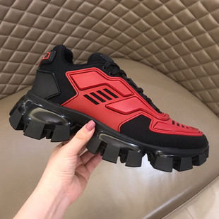 �W��վ2024���＾�¿��ϵ�Ь�Ѓ����ߺ����HŮ�\�ӕr��׃�ν���