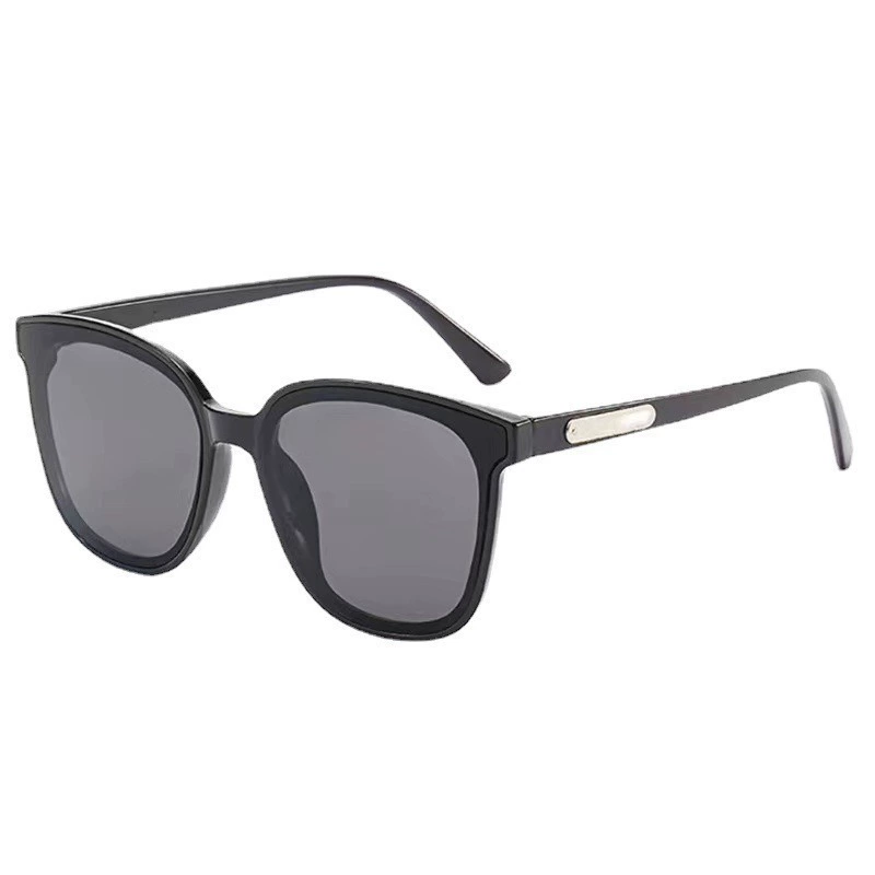 Трендовые модные sunglasses, инфлюенсер, защита UV