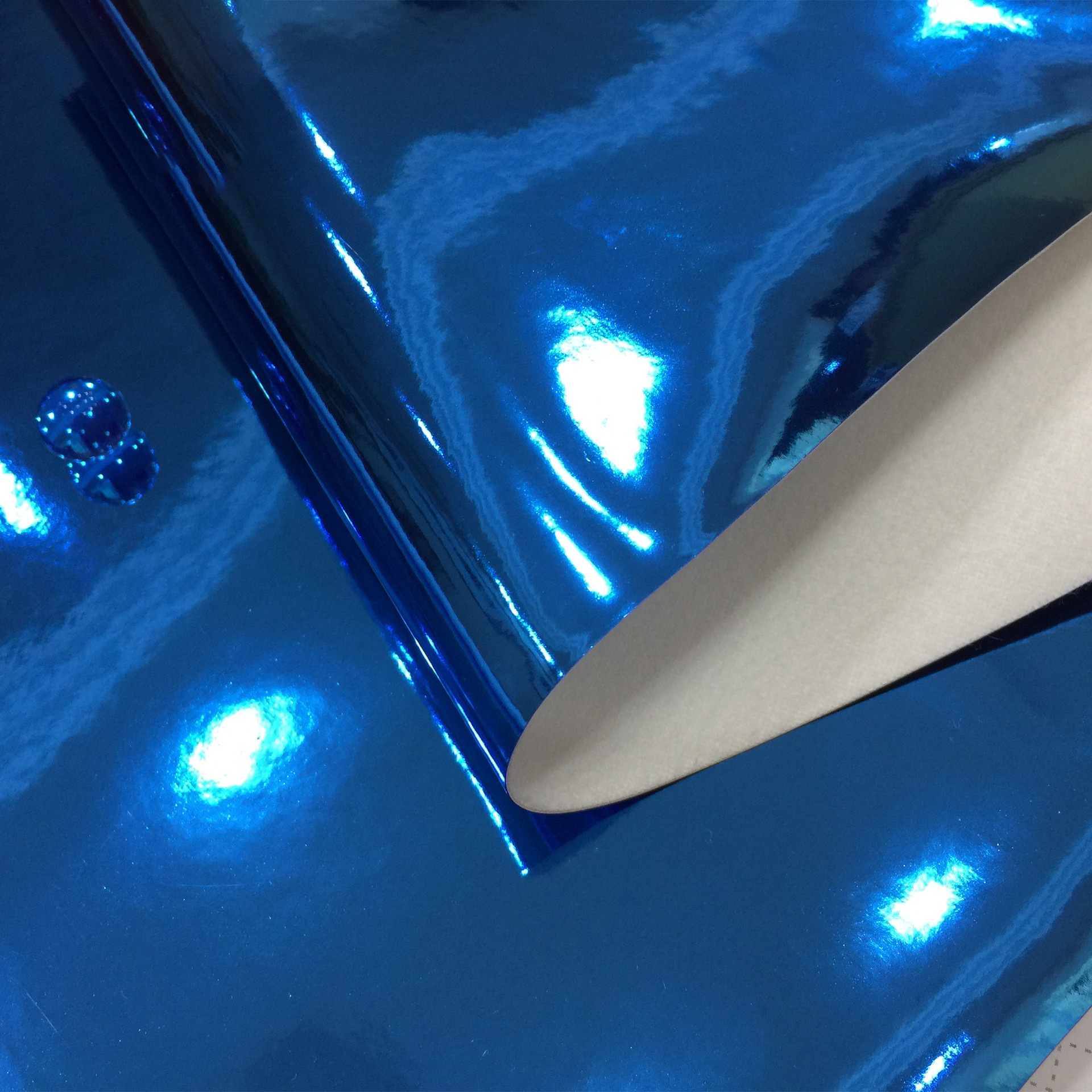 Espejo de cuero PU deslumbrante tela láser reflectante ilusión arco iris de cuero bolsas de decoración de ropa de cuero cuero artificial