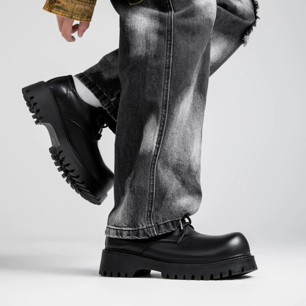 Большие кожаные туфли мужские круглые головы толстые подошвы увеличены в черном высоком чувству нишевые повседневные новые британские туфли дерби 81026-