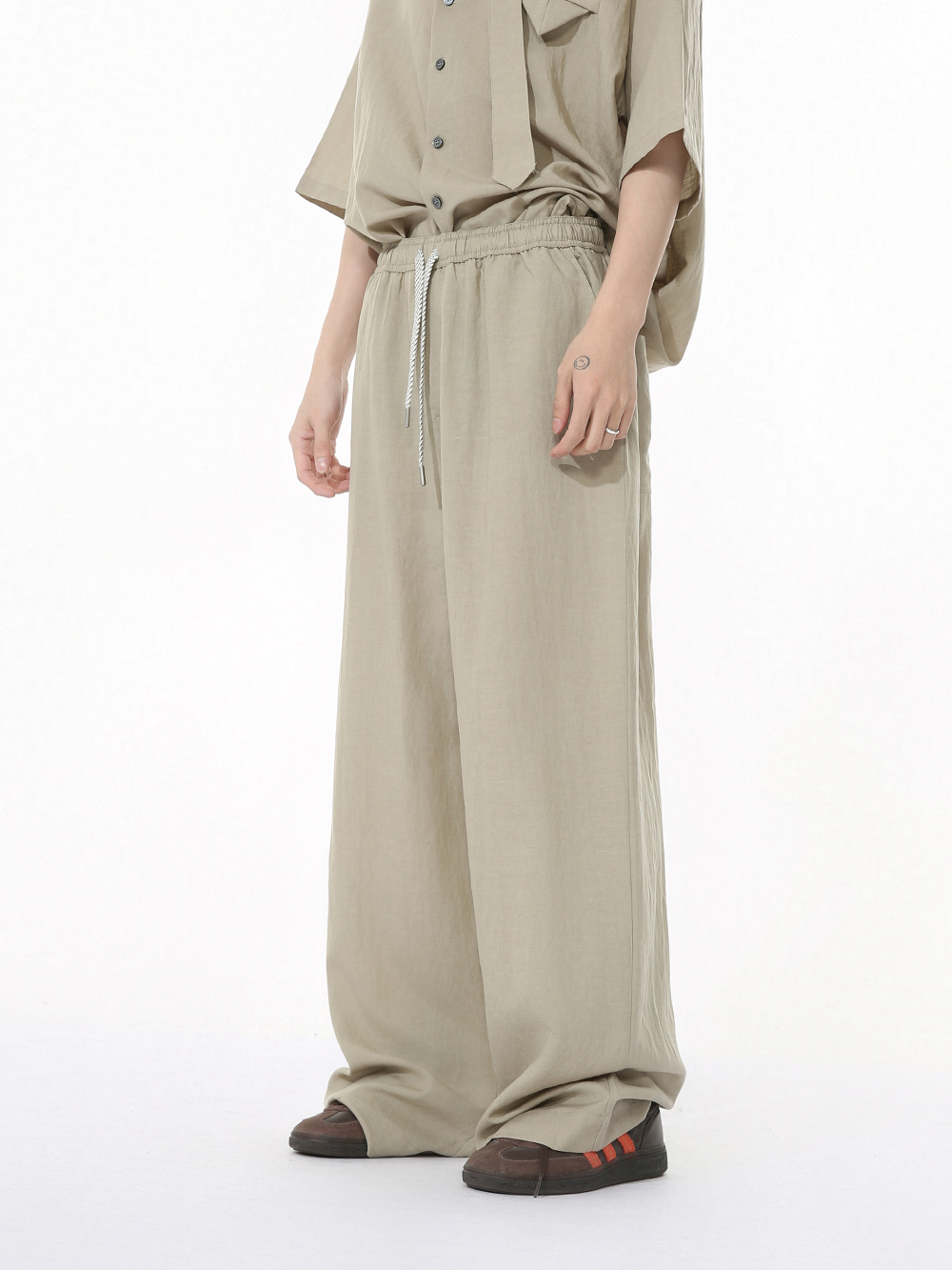 MTLCLOTHES Hombres| Nuevo diseño coreano de corbata de empalme de personalidad alta sensación de color sólido moda de traje casual