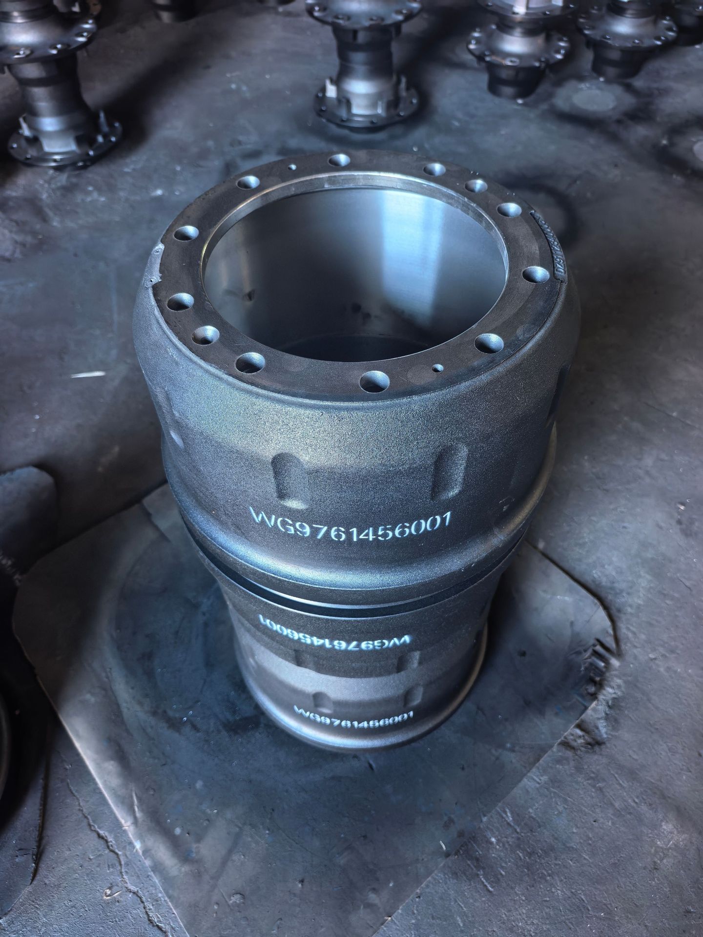 MAN81501100144 car brake drum, German-made gray iron, BPW brake disc, BENZ brake drum modification