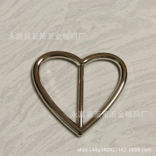 工厂直供心形五金配件三档扣箱包配件锌合金电镀色爱心日字扣