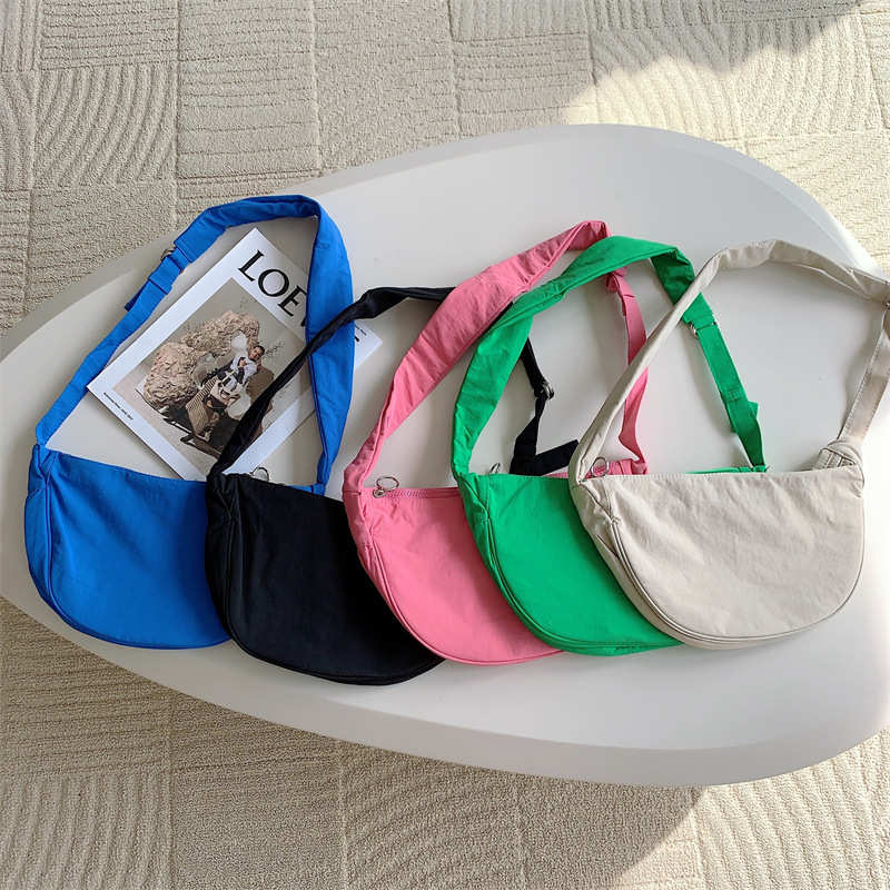 34194 ins Summer crossbody canvas bag for girls, nylon casual lightweight crossbody bag for students, single-shoulder dumpling bag details Picture