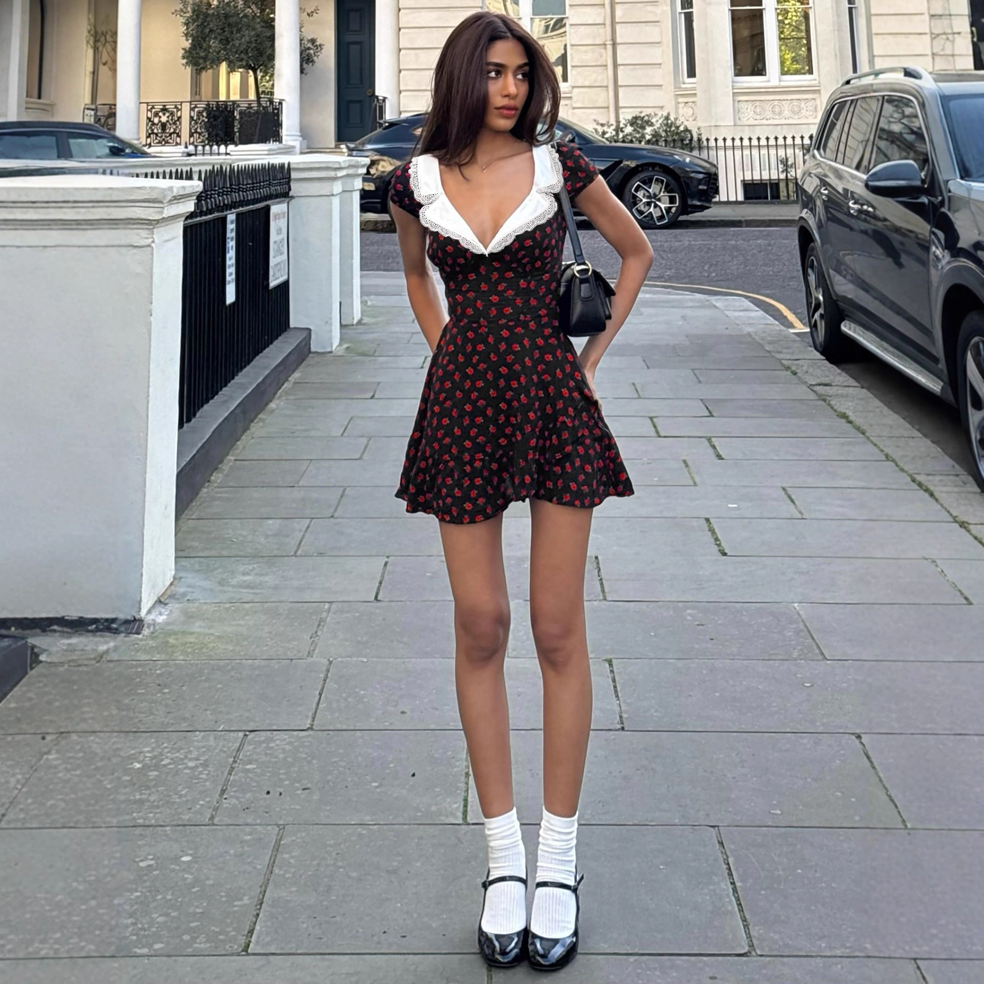 欧美风衬衫V字领短袖连衣裙玫瑰小碎花印花甜辣风收腰A字短裙批发