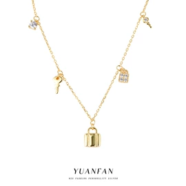 耳钉;项链;耳环