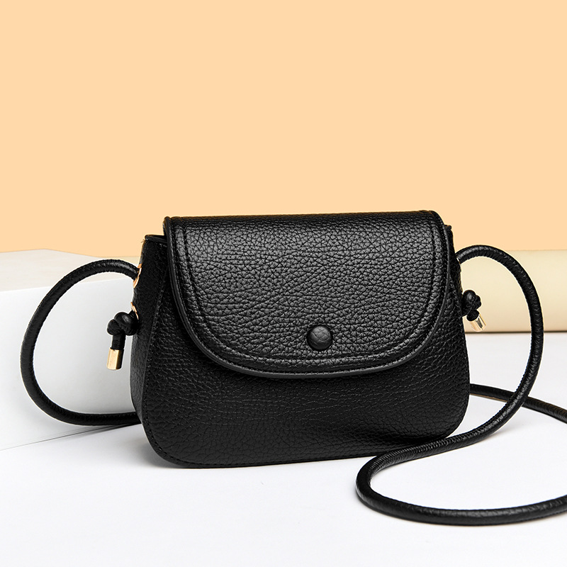 Women's Bags 2026 New Niche Retro Crossbody Small Bag High-End Saddle Bag Single Shoulder Phone Bag Small Square Bag