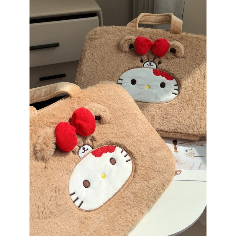 Cute Cartoon Plush Laptop Bag Transforms into Kt Cat Satchel Bubble Wrap Tablet Cosmetics Bag Suitable for 14-16 Cute Cartoon Plush Laptop Bag Transforms into Kt Cat Satchel Bubble Wrap Tablet Cosmetics Bag Suitable for 14-16