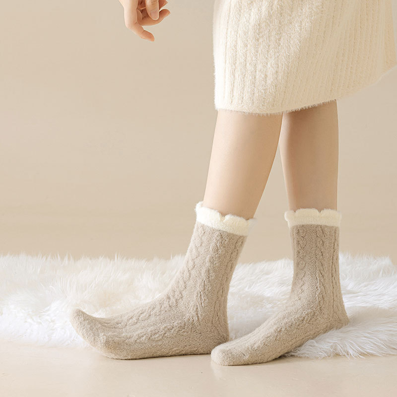 Chaussettes mi-tubes en velours australien, chaussettes épaisses et chaudes pour femmes, chaussettes de sol d'hiver, chaussettes à poils de couleur Maillard, chaussettes chaudes en serviette_voghion.com