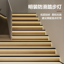 �ӰԺ�l����ݷ����l���b���_�۷�܇�Ƶ�̨�A���X�Ͻ����̤����