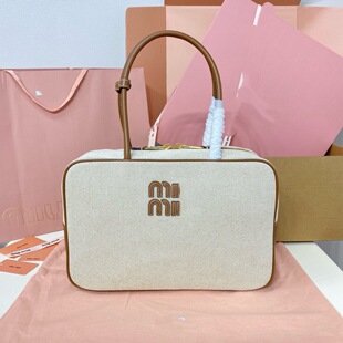 2024�¿�MIU�ҹ��İ�������Ƥ���e�ٴ�������μ�б��Ů��5Bb177