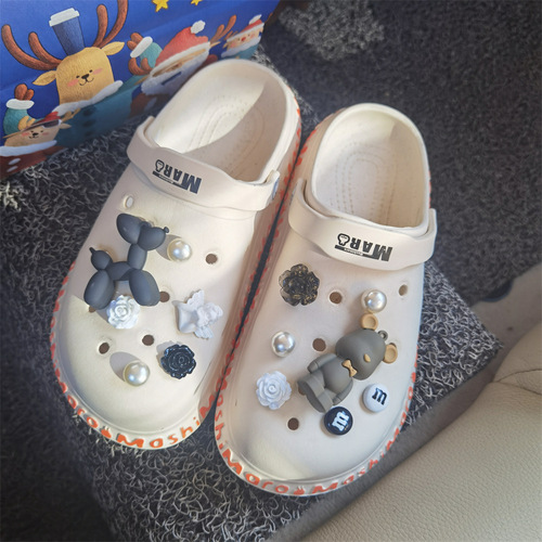New dark black white dog soft rubber doll hole shoe shoe flower Lolita three-dimensional cartoon bear rabbit shoe buckle