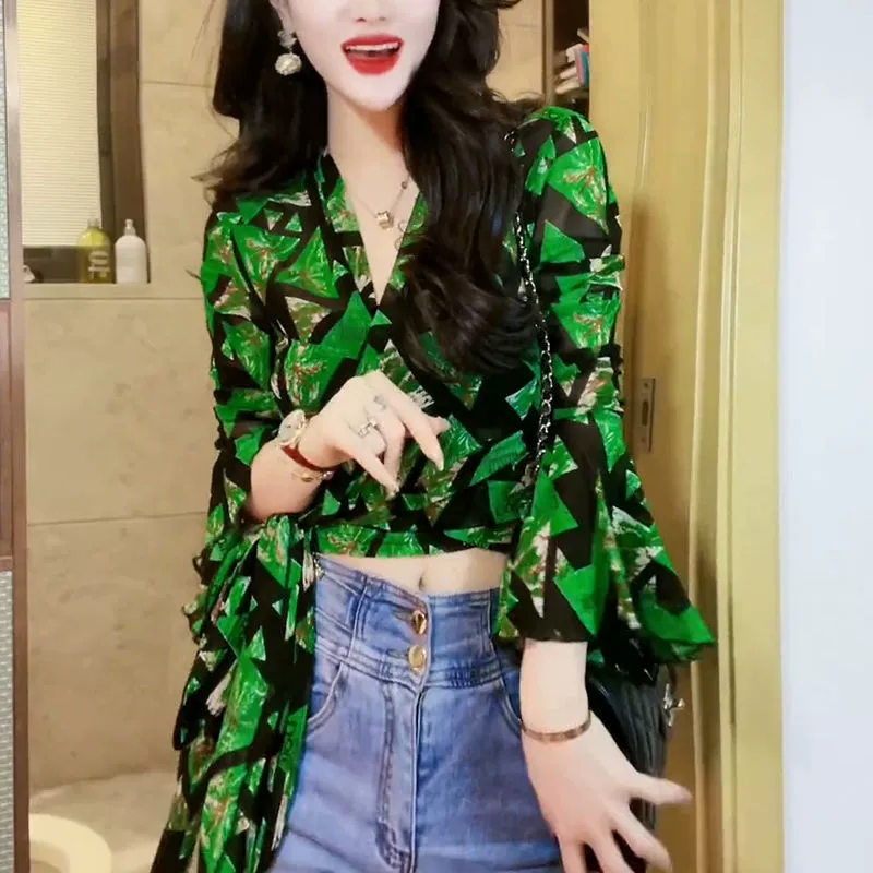 Летняя шаль женская с длинным рукавом Тонкая труба рукав с узкой талией и V-образным вырезом Топ сетчатая модная Базовая рубашка