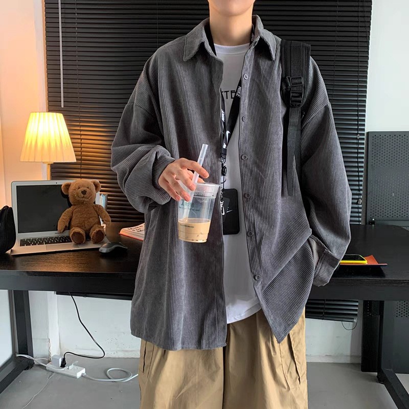 Traje de camisa de pana de primavera y otoño, los hombres usan un conjunto completo de 2024 nuevas chaquetas de camisa de alta gama estilo Hong Kong
