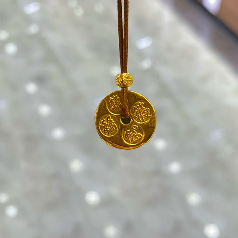 Xiaohongshu 人気の新しい中国風古代彫刻小さなラウンドケーキペンダントネックレス中国風のシンプルなネックレスドロップシッピング|undefined