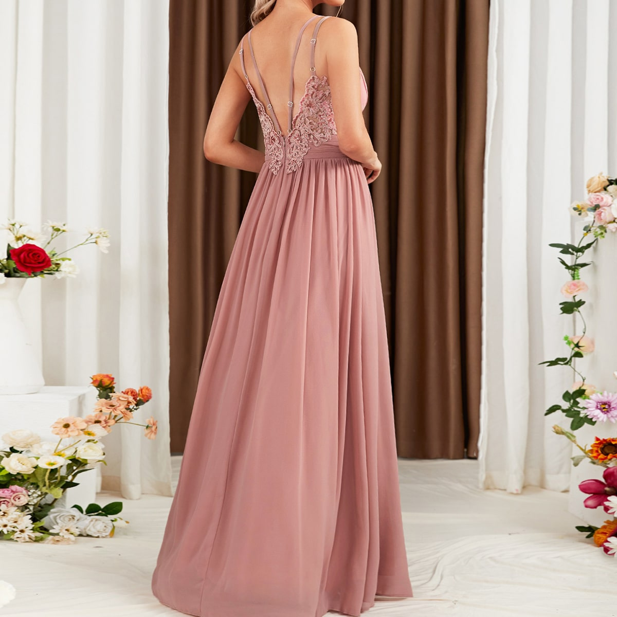 2026 nuevo comercio exterior transfronterizo ropa de noche temperamento de color sólido vestido de fiesta plegado vestido largo