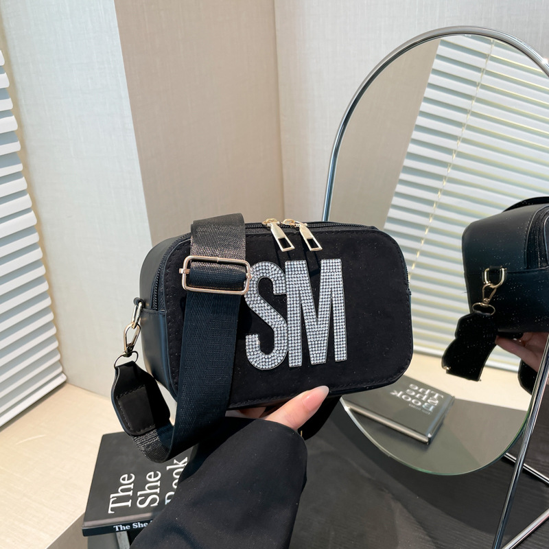 Moda personalizada, tendencia, bolso de mujer, ocio, todo fósforo, letra de nicho, bolso cuadrado pequeño, correa ancha, bolso de mensajero de un solo hombro popular