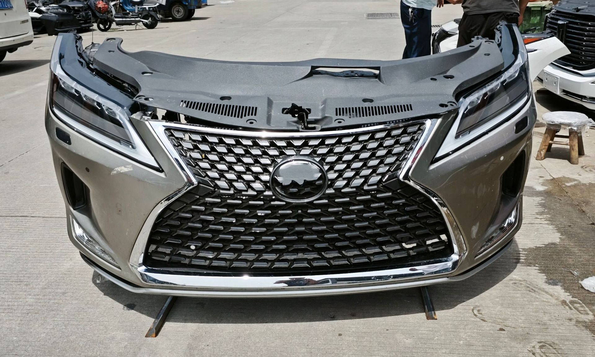 Suitable for Lexus Rx 350 300 450H Al20 Front Grille, Front Bumper, Front Nose