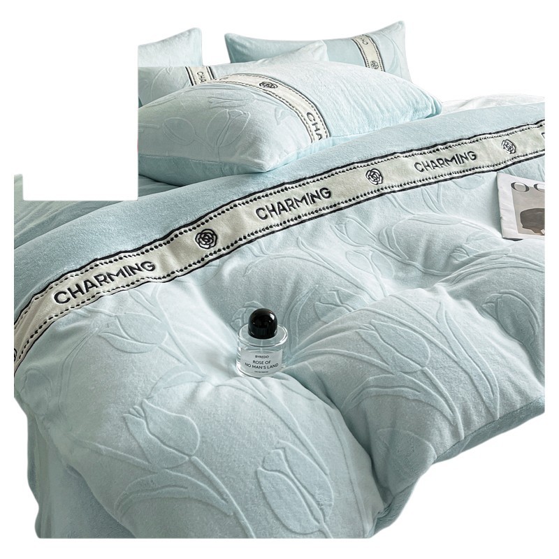 Invierno tallado leche de terciopelo en la cama de cuatro piezas conjunto 2025 nuevo engrosado sábanas cálidas cama