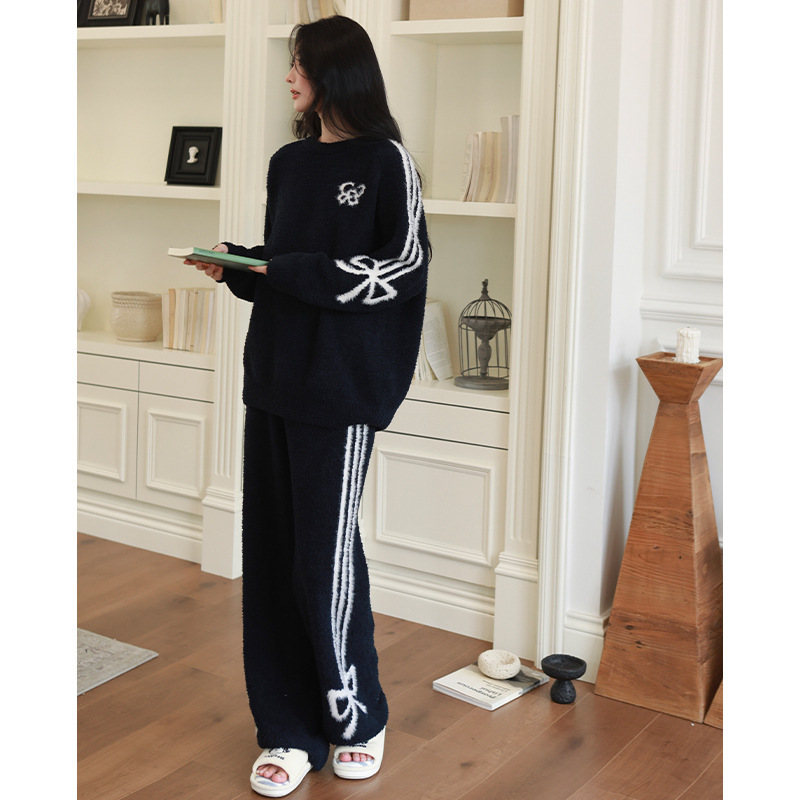 冬季新品半边绒藏青蝴蝶结睡衣女软绵绵加厚保暖珊瑚绒家居服套装|undefined