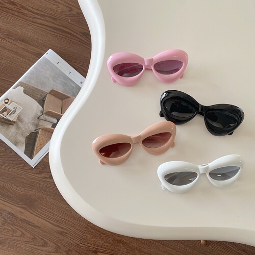 Weimu children's clothing children's futuristic glasses boys and girls personality trend sunglasses baby sunscreen glasses wholesale from Korea