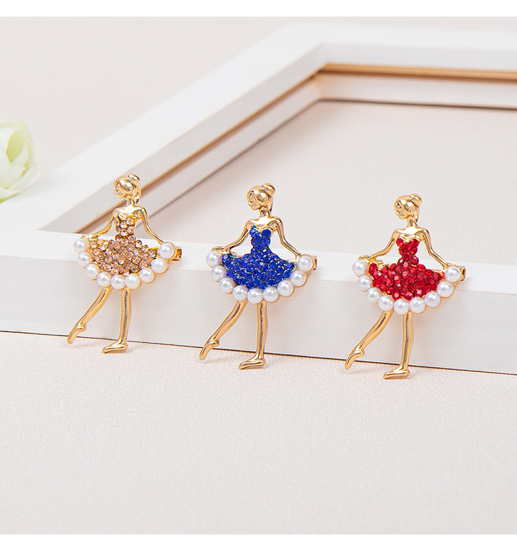Fashion Human Alloy Plating Inlay Rhinestones Pearl Women's Brooches display picture 1