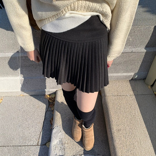 �Ӻ�ë�ذ��ް���ȹŮ�b�WԺ�L�ﶬ�����@�ݕr�з��߹�A�ֶ�ȹ��