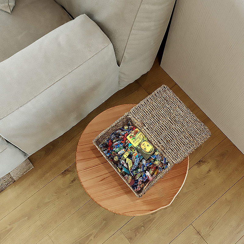 Caja de almacenamiento de paja simple tejida a mano con cubierta sala de estar dormitorio juguetes de ropa caja de almacenamiento de caña cesta de almacenamiento