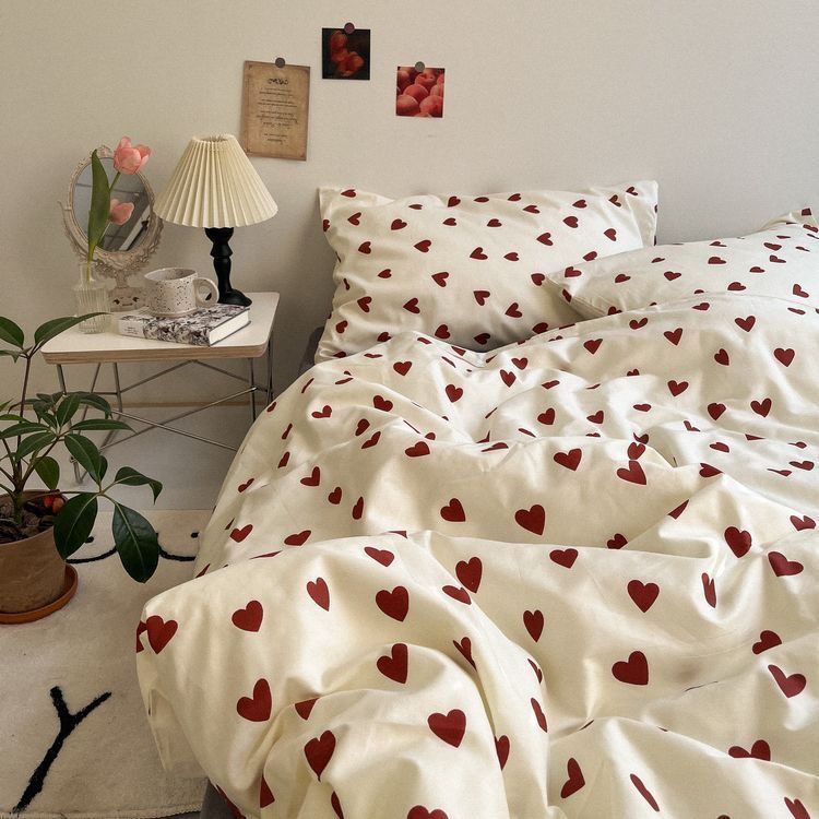 Casual and Exquisite Heart Red Type a Washed Cotton Bedding Four-Piece Set Student Dormitory Single Three-Piece Set