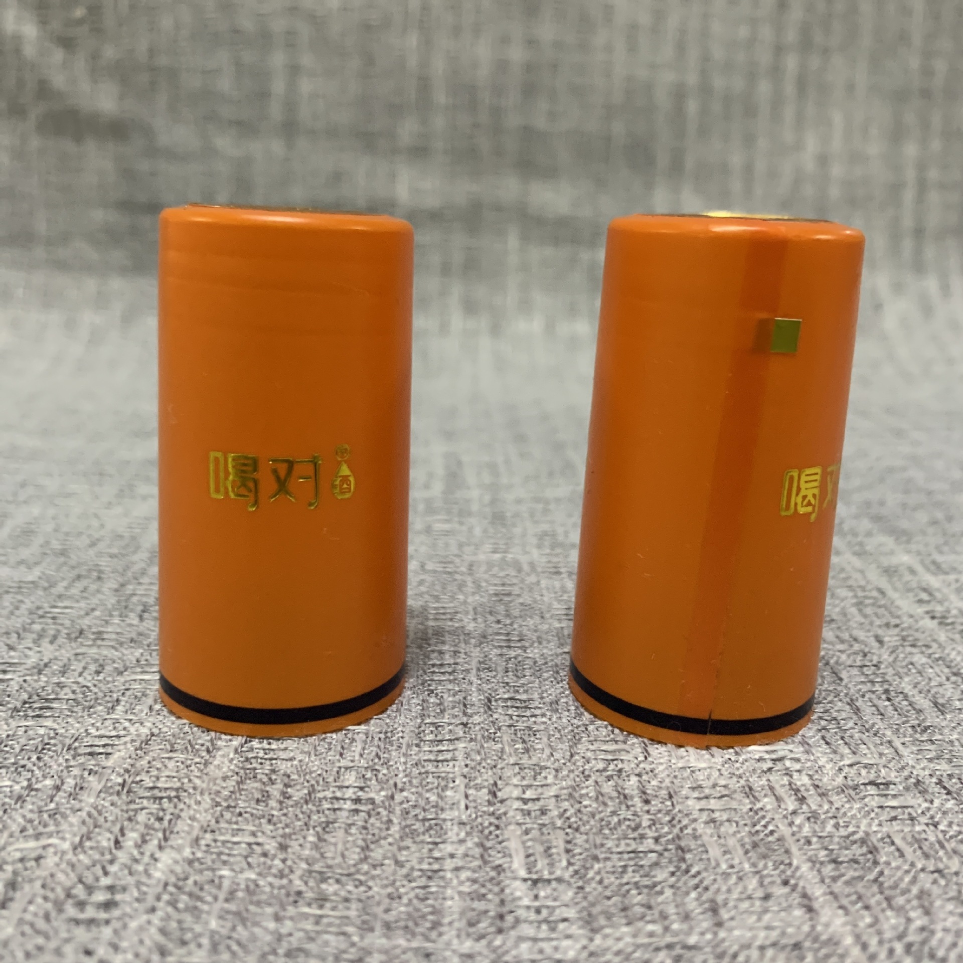 红酒瓶密封PVC胶帽 瓶盖热收缩膜 葡萄酒定型模 可烫金胶帽