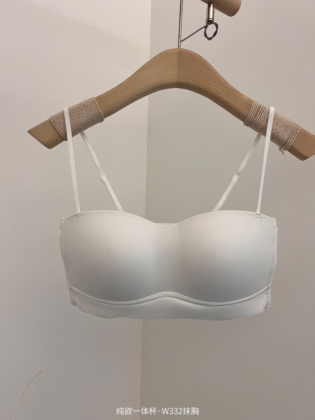 332 puro deseo fuera del hombro collar belleza espalda envuelta pecho chica Honda una taza anti-exposición ropa interior sexy delgada correa de hombro sujetador