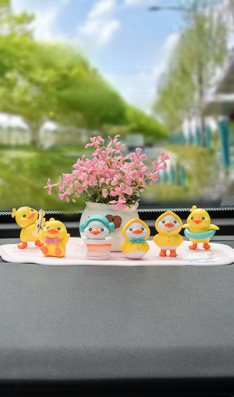 Duck Car Decor 1