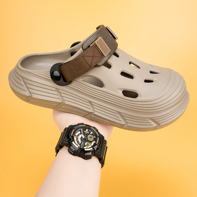 Nuevos zapatos para hombres de verano, zapatos casuales de retroceso, zapatillas de playa antideslizantes para parejas al aire libre.